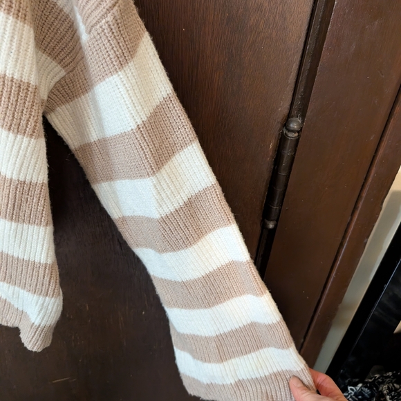 2/$12 Sincerely Jules | striped cropped sweater - Picture 3 of 6